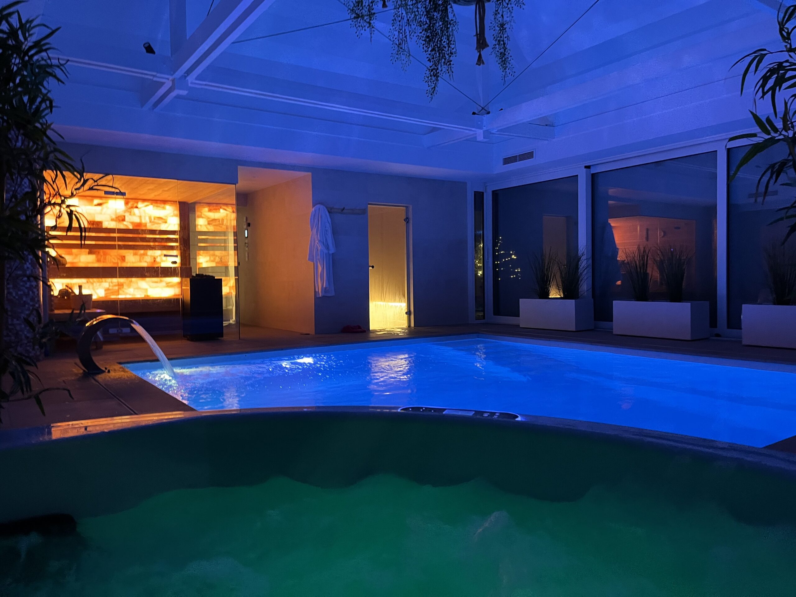 Spa privatif - Spa Privé Serenity piscine couverte , Sauna privé et Hammam